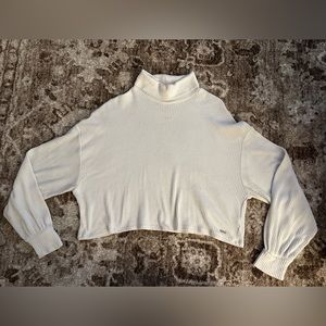 Hollister Cropped Turtleneck Sweater - Size XS
